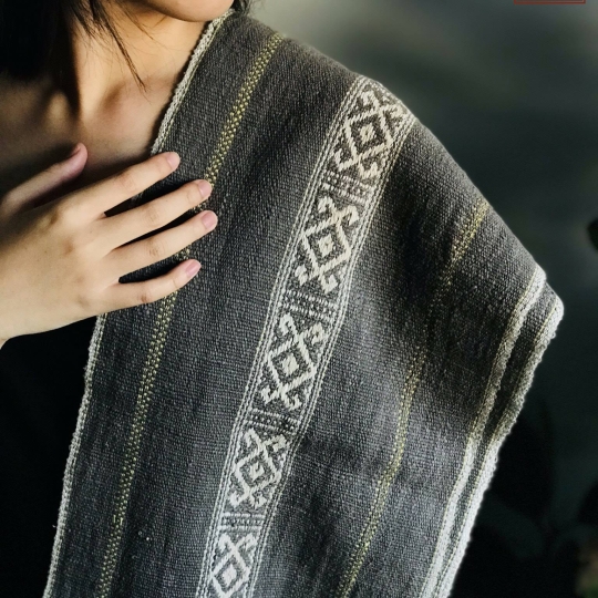 Khăn Sợi Bông Nhuộm Từ Bùn Đất
